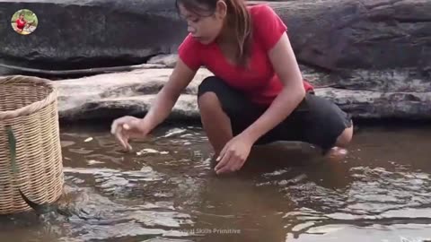 Wow Big Crabs! catching & Cooking Crabs for jungle yummy & Eating Delicious