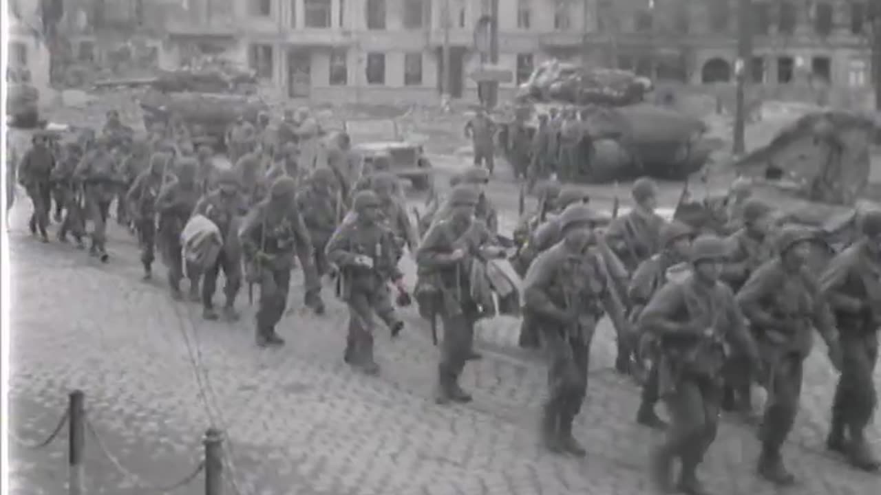 GEN DWIGHT D EISENHO... - GEN DWIGHT D EISENHOWER AT JULICH, GERMANY; US TROOPS ENTER - 111-adc-1779