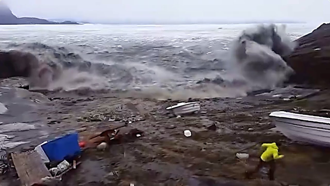 Massive Tsunami Threat Level Just Increased To High After Earthquake Off Russia