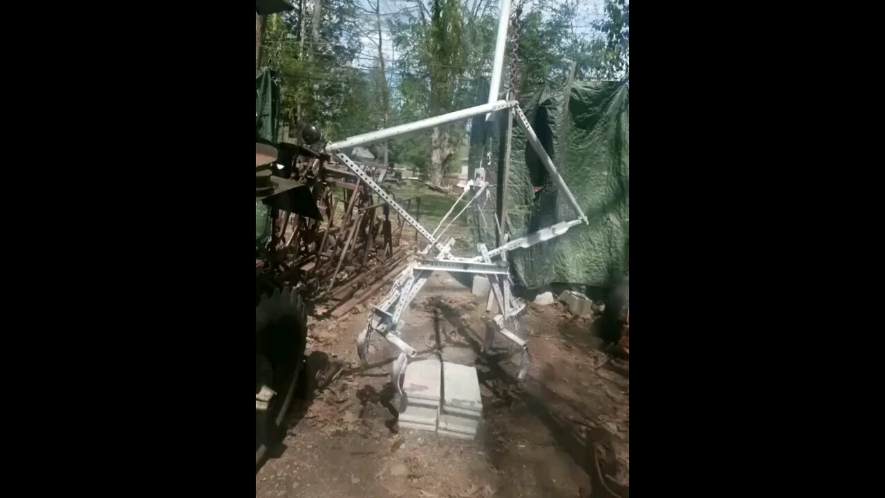 redesigned lower lifting arms