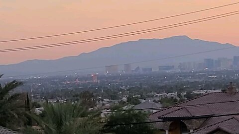 Did you SEE tonight's SMOKY Las Vegas sunset? Check THIS out! 08.08.2025 #follow #lasvegas #gaming
