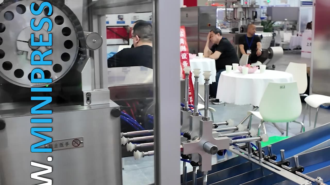 Minipress.ru Установка для нанесения QR-кодов на фармацевтическую продукцию