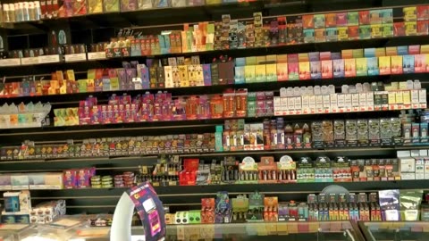 Smoke & Vape Smoke shop Vlogs