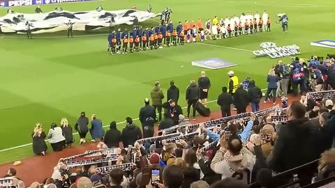 🎶 ¡ERROR HISTÓRICO! SONÓ EL HIMNO EQUIVOCADO EN EL ASTON VILLA - PSG 😱🏆