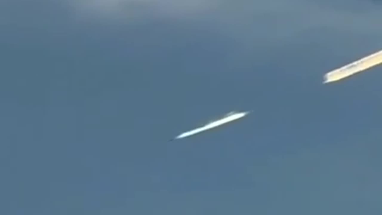Per i negazionisti delle chemtrails. Prendetevi tutto il tempo che vi serve