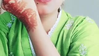 Itna makeup kyon karte hain tu