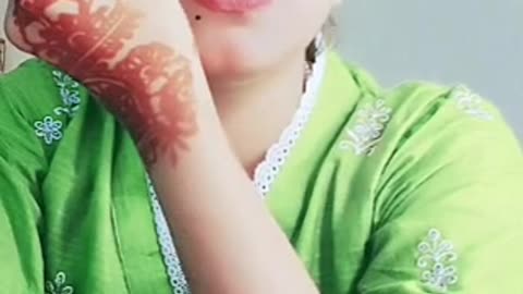 Itna makeup kyon karte hain tu