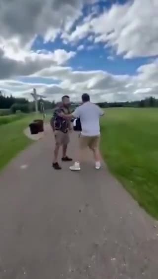 GoyimTV's Jon Minadeo (Handsome Truth aka Glittertits) Gets Ass Kicked by Nick Tarnasky, Former FML