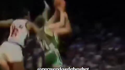 Fernando Martín tapón a los campeones de la NBA! 💪🏀