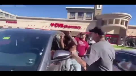 Child Predator Taken Down With a WWE-Style Move During Sting Operation 🚨🤼