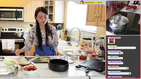 [9/14/25] Cooking Spicy, Sweet, and Bunches of Rice Cakes~!