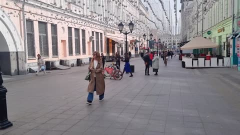 Streets of Moscow - Petrovka, Rozhdestvenka, Teatralnaya Square (video from my Patreon - 2024)
