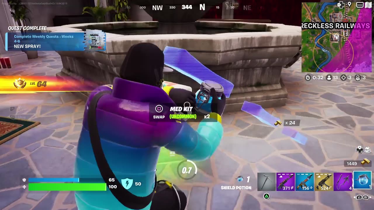Fortnite - Dropping a crown Lets Go>!