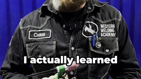 How should you hold a TIG Torch? 🔥