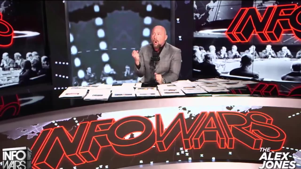 Alex Jones has no chill