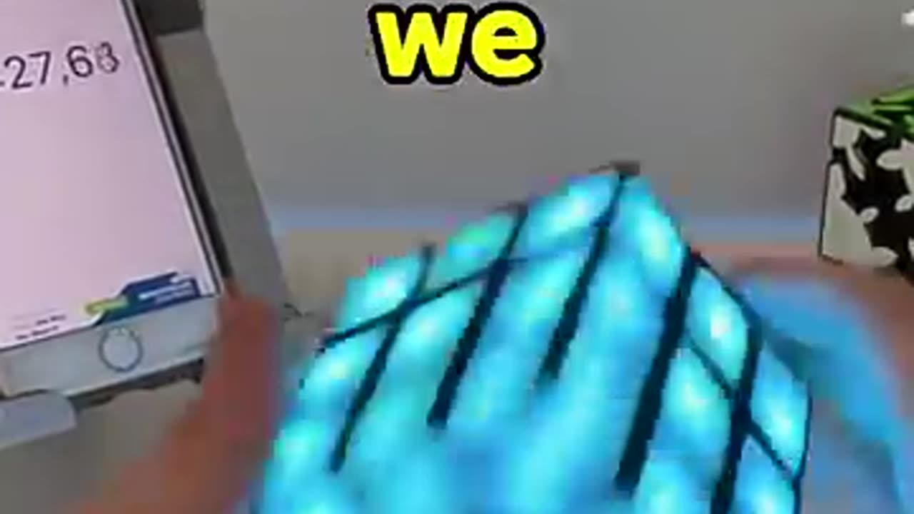 this cube LIGHTS up