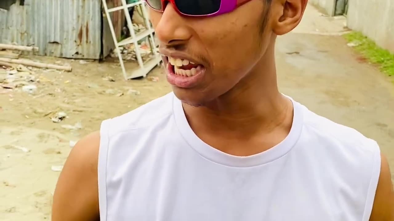 একদিন জিম করে সিক্স প্যাক আশা! 🤣💪