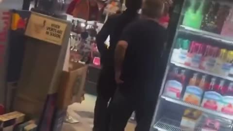 Diversity destroys store
