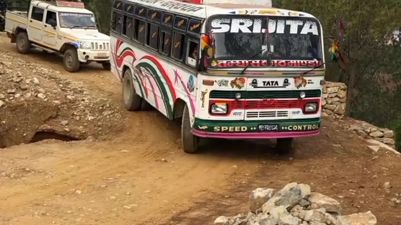 Bus in nepal 🥶heavy driver🗿🥶🤫