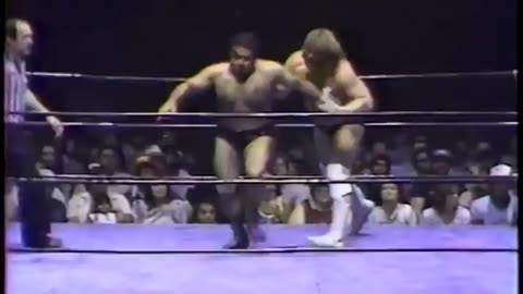 (1985.09.13) Hacksaw Jim Duggan vs General Skandar Akbar - Tough Guy Match - NWA