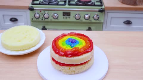 So yummy Easter egg cake - Tiny Cakes DIY
