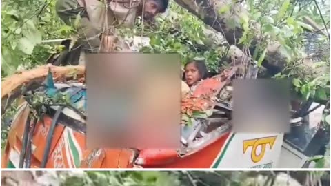 Barabanki Tragedy: Tree Falls on Roadways Bus, 5 Dead Including Govt Officers