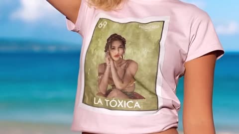 ¿Te atreves a enamorarte con esta camiseta única? ¡Hazla tuya hoy! #ModaRomántica #CamisetaEstilo