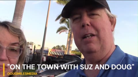 SUZ AND DOUG VISIT FRANCESCO'S NY ITALIAN RESTAURANT IN SARASOTA FLORIDA!