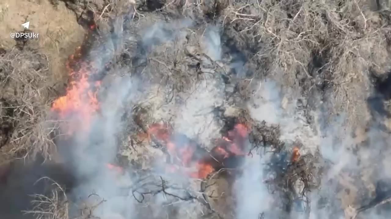 Russian Off-Road Vehicle Explodes, Taking Entire Area Out With It