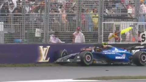 F1 Carlos Sainz Crash Australian GP