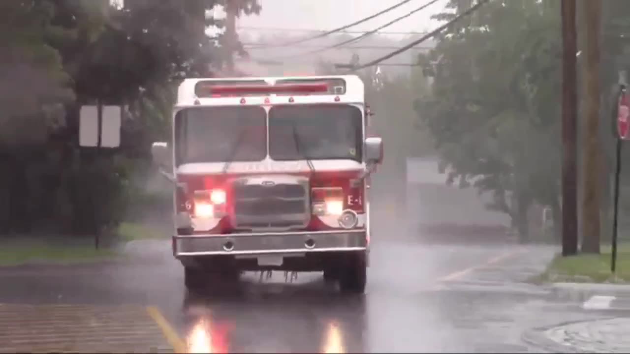 (CHANGED AUDIO) Preview 2 Stuff V825