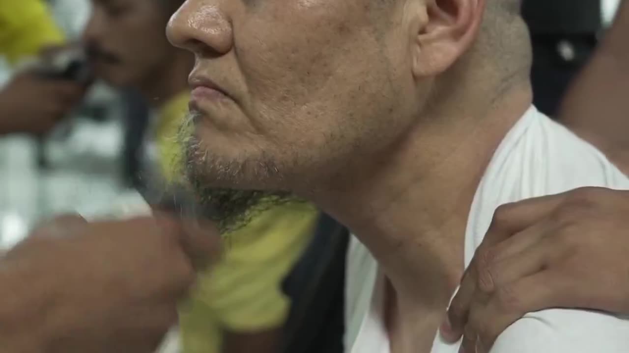 238 members of the Tren de Aragua gang arrive in El Salvador’s Prison