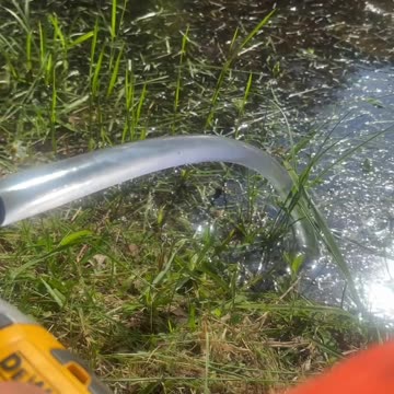 Whoever invented this pump is a GENIUS! #linkindescription #lifehacks #plumbing #plumbingtime