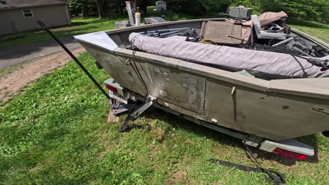 Painting My Jon Boat| First Time DIY