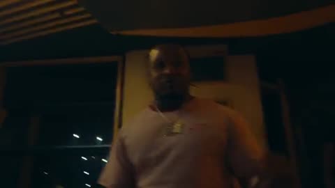 ElCamino - London Gatwick (Official Video)