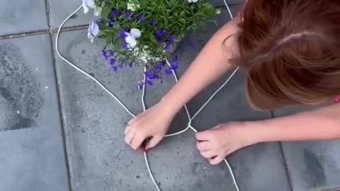 It turns out that tying a planter is not so difficult...
