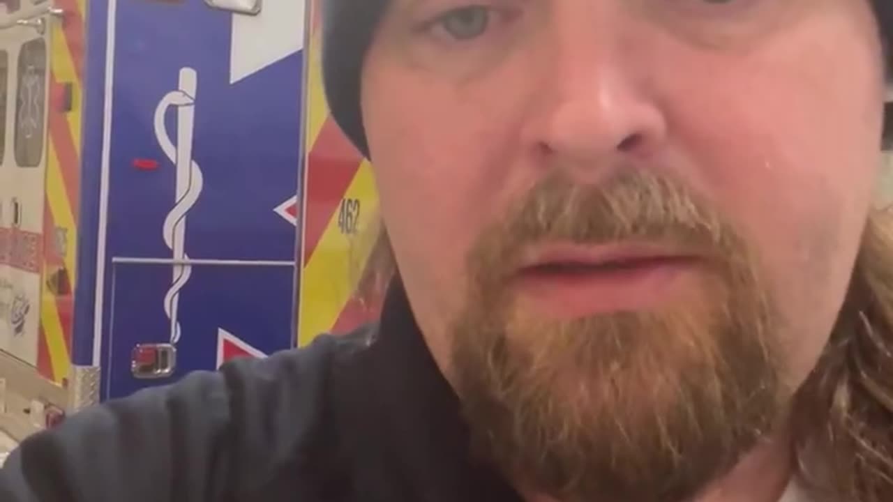 Paramedic Warns Against The Vax