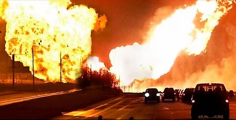 Ukraine blew up oil pipeline to Russia pumping oil to Moscow refinery_ everything is burning