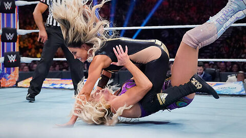 Trish Stratus proves she’s still got it against Charlotte Flair: SummerSlam 2019 @0vikash