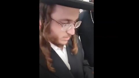 jew Podophile caught with pics of children on his phone