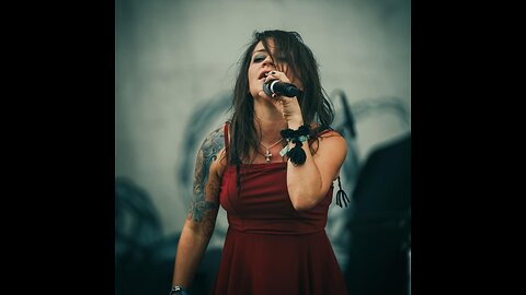 Lacey Sturm's [from Flyleaf] amazing testimony