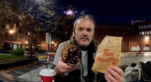 Tim Hortons New Chocolate Hazelnut Muffin and Biscoff Latte Review