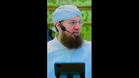 aik aik aate k bore k sath selfi le rahe they#dawateislami #madeena #molanailyasqadri #hajiabdul