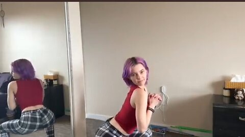 Squat test in leggings