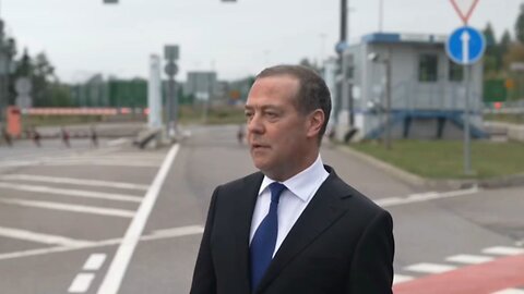 Dmitrij Medveděv označil návrh koalice ochotných za "psí hovna" a "bullshit" záruky pro Ukrajinu!