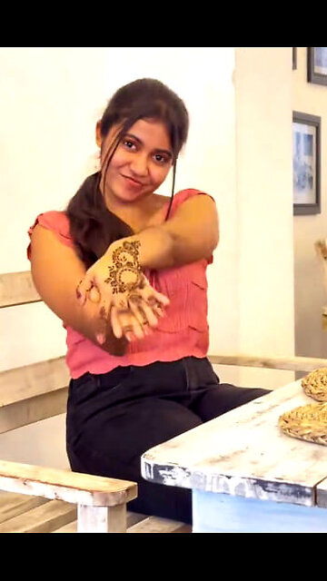 Sri Lankan Sexy girl with tatoo in hand ☠️💔