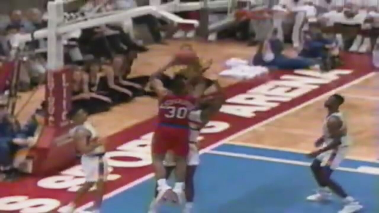 Clarence Weatherspoon 30 Points @ Nuggets, 1992-93.