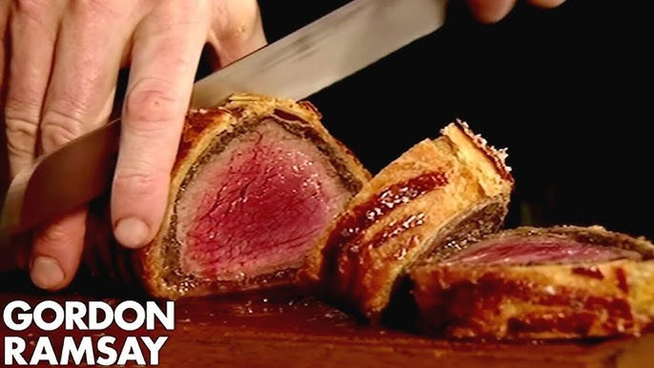 CHRISTMAS RECIPE_ Christmas Beef Wellington