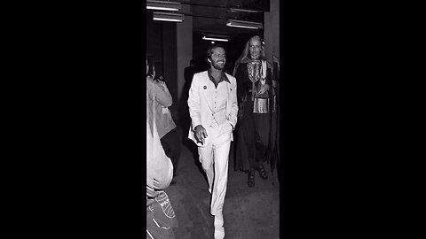 Jack Nicholson staying alive in 1977 😎🕺
