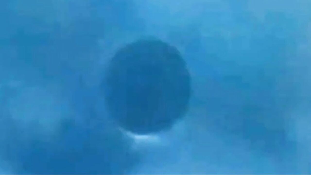 LARGE “DISC” UAP / ACTIVITY : UAP NAVIGATES THROUGH CLOUDS / DETECTION : AIR FORCE / 23 NOV 2020